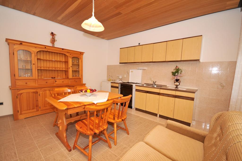 Apartments Marinko Trogir Quarto foto